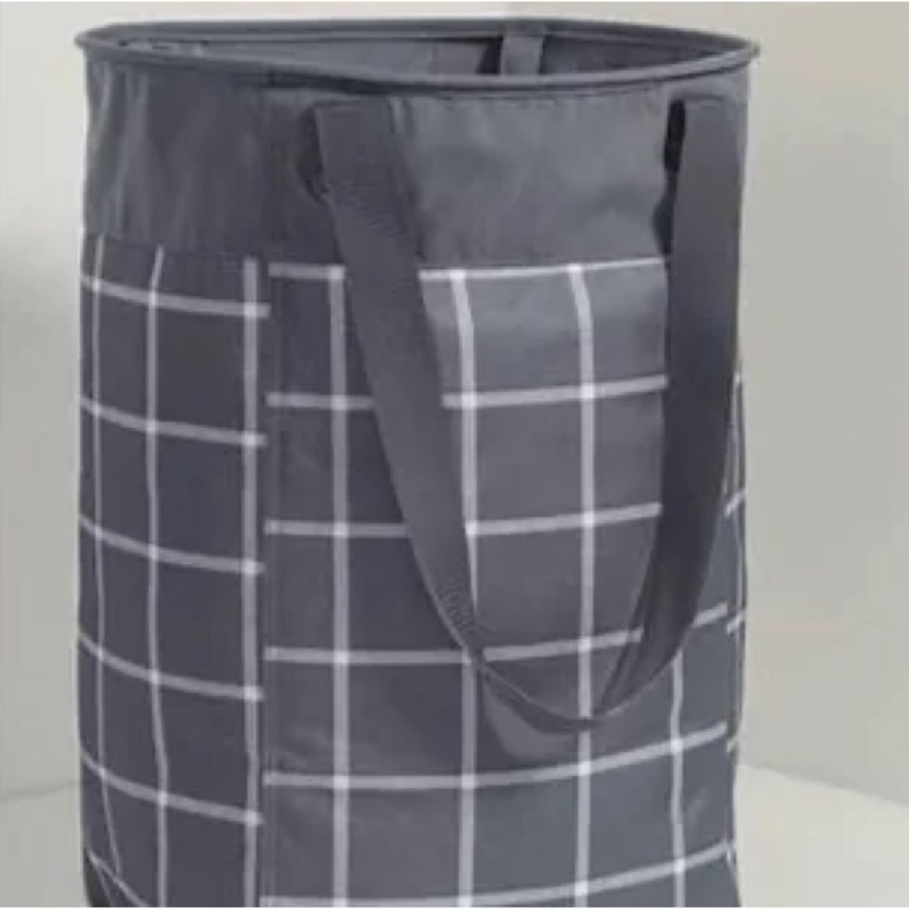 Stand tall bin